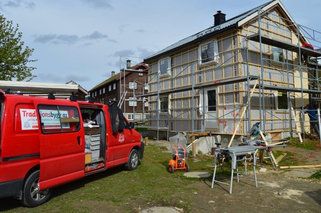 Etterisolering av hus